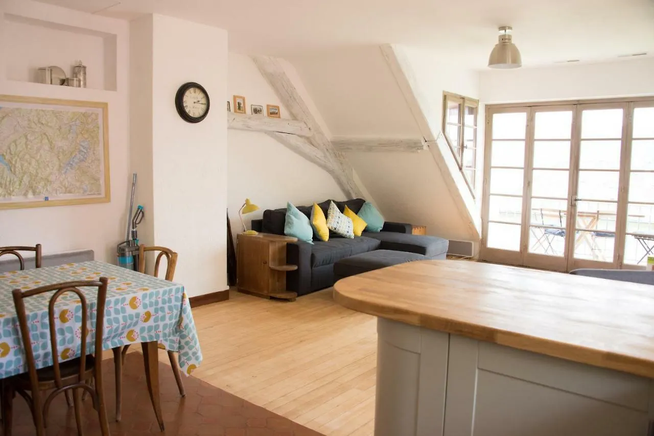 Holiday home La-Villanelle - Magnifique Vue Sur Le Lac, 5 Minutes A Pied De La Plage Veyrier-du-Lac